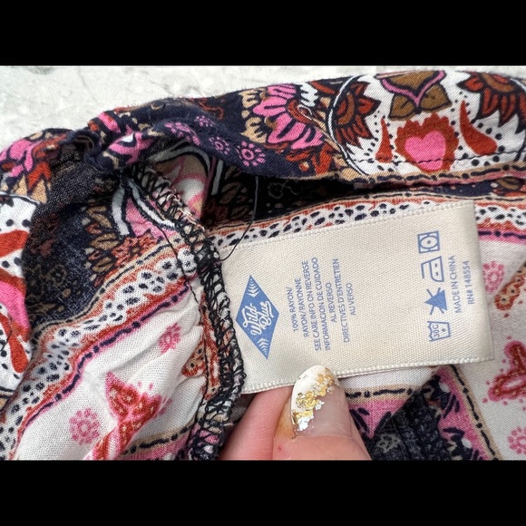 Sadie Robertson Blue and Pink Paisley Peasant Top Size XL - Picture 7 of 8